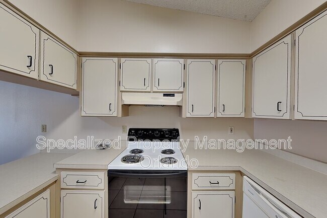 Building Photo - 32715 Blossom Ln