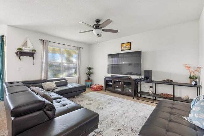 Building Photo - 11624 MIracle Mile Dr