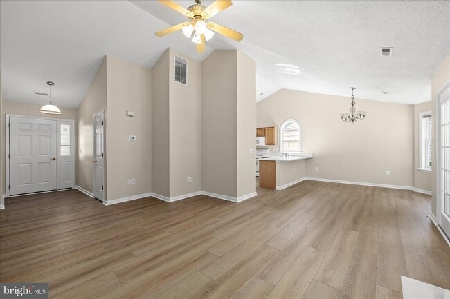 Building Photo - 5703 Halifax Ct