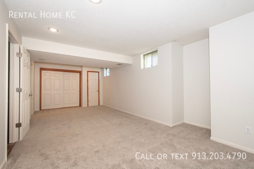 Building Photo - 18880 W 116th St