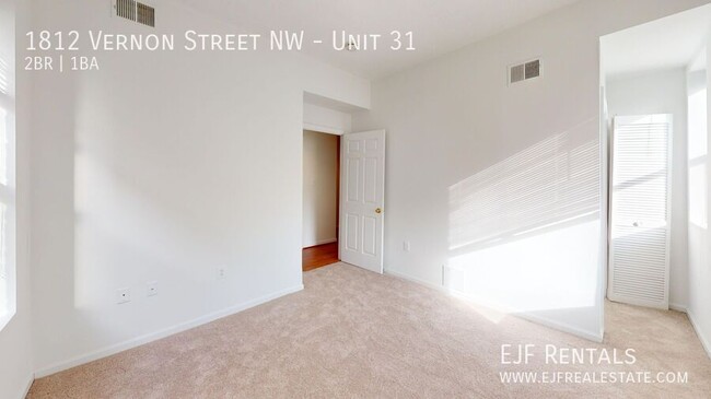 Building Photo - Dupont/U Street Corridor Two Bedroom In Fa...