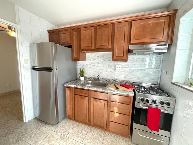 Savoy Kitchen - Savoy Apartments