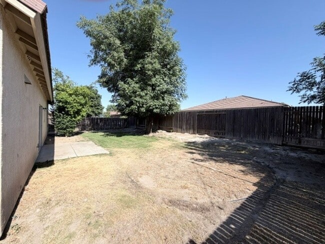 Building Photo - 3603 Chisholm Trail Ave
