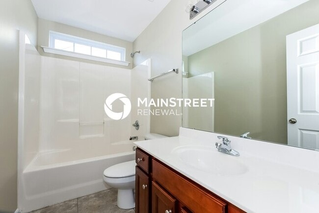 Building Photo - 3 Bedroom Pet-Friendly Home in Charlotte, NC with Main Street Renewal