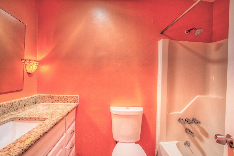 Building Photo - 209 Bayberry Ln