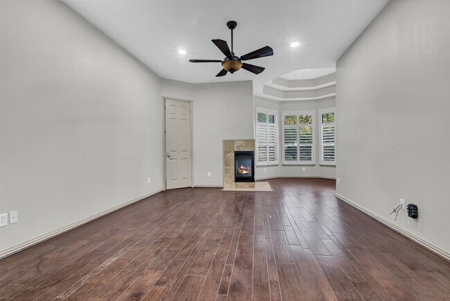 Building Photo - 19309 Whispering Grove E