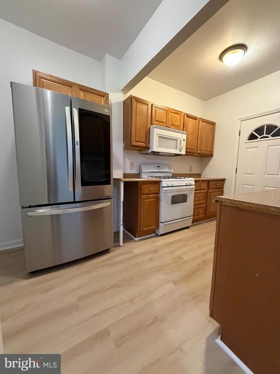 Building Photo - 9 Hartford Rd