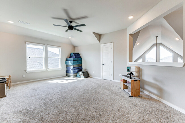 Building Photo - 31430 Vineyard Creek Dr