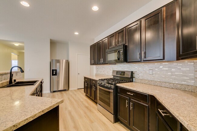 Building Photo - 3- Bedroom, 2- Bathroom home in Mountain's...