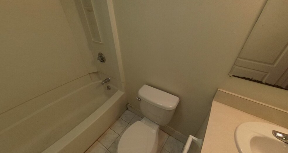 Building Photo - 1120 Commonwealth Ave