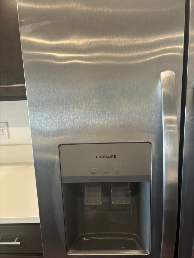 Building Photo - 2816 Westwood Ave