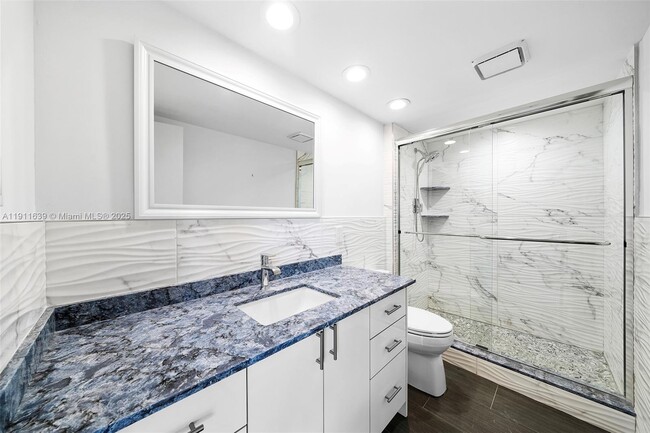 Building Photo - 19707 Turnberry Way