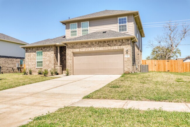 Building Photo - 410 Magnolia Ln