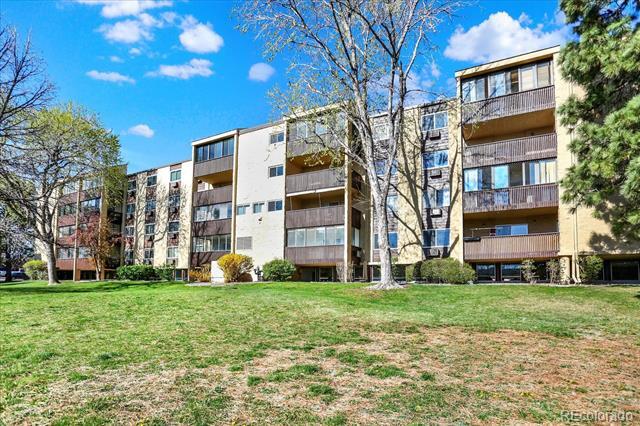 Building Photo - 7040 E Girard Ave