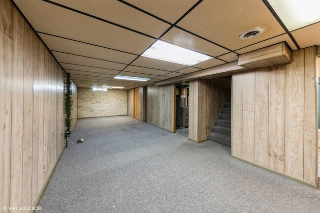 Building Photo - 6611 51st Ave