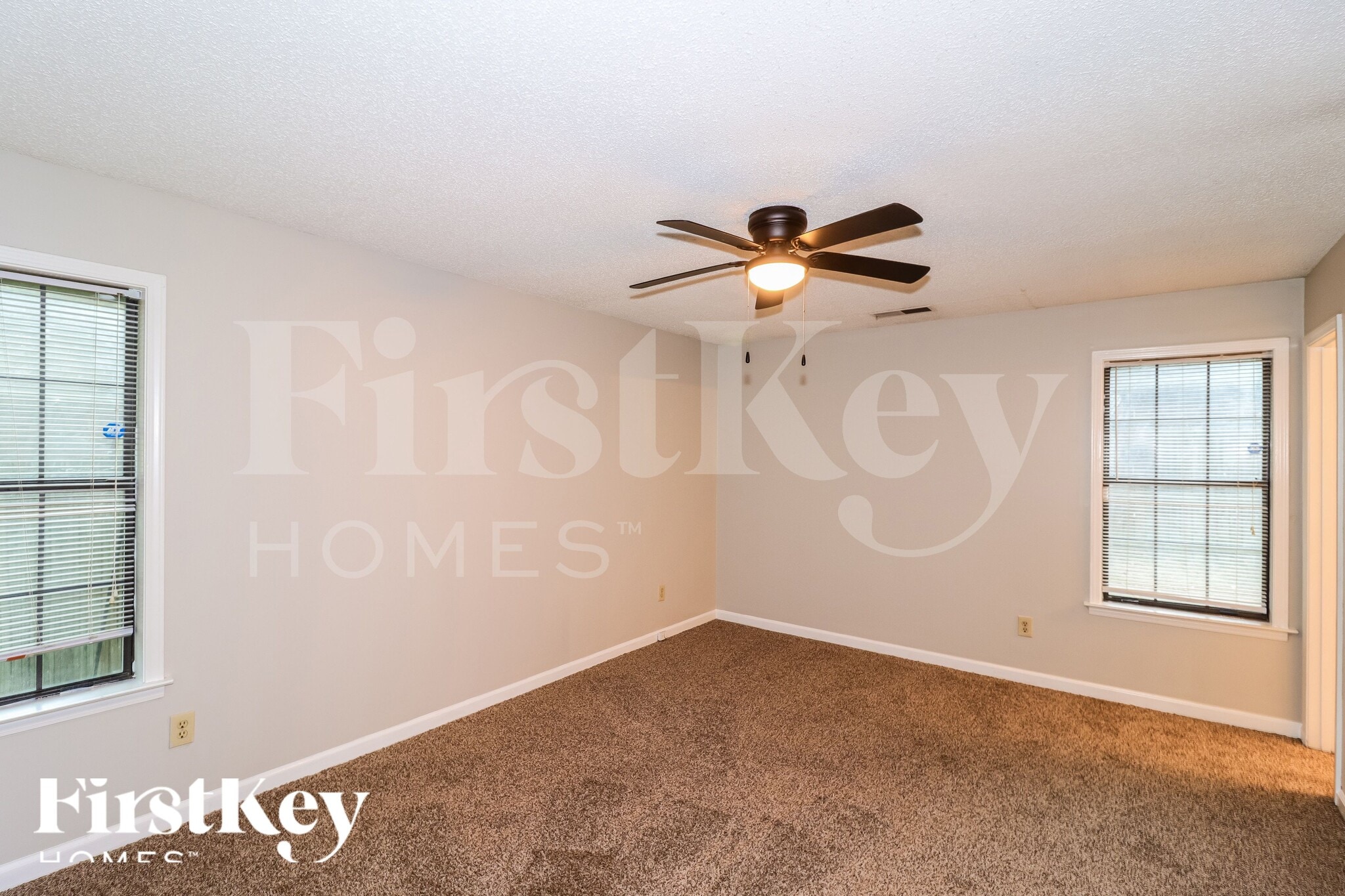 Building Photo - 6990 Scepter Cove