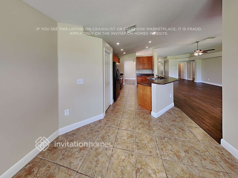 Building Photo - 5530 S Sparrow Hawk Ct