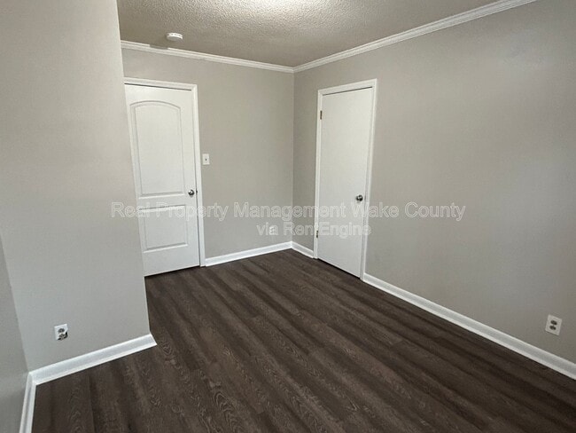 Building Photo - 606 Infinity Rd