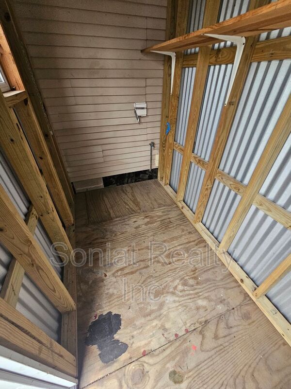 Building Photo - 3201 Lafitte Ave