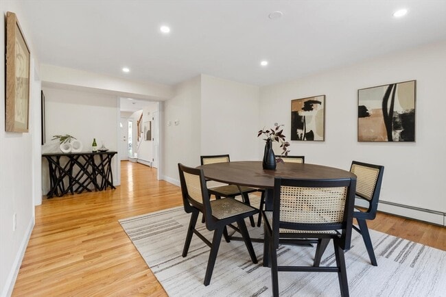 Building Photo - 29 Cottage St