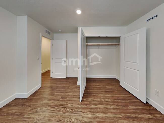Building Photo - 5126 W White Ash Ct