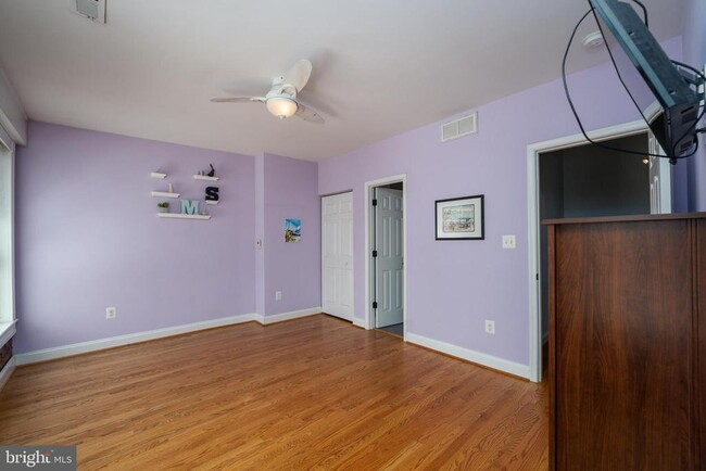 Building Photo - 840 S Bond St