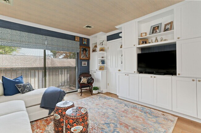 Building Photo - 376 Knapps Hwy