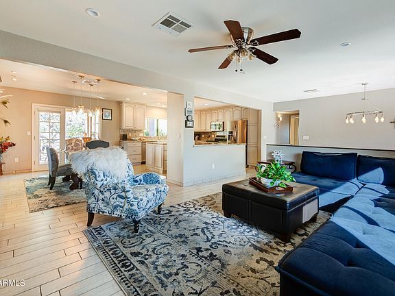 Building Photo - 15714 Chicory Dr