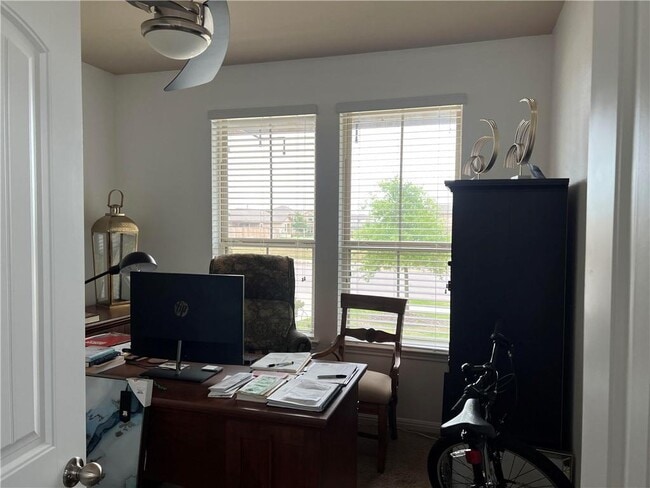 Building Photo - 1529 Hamiltons Wy