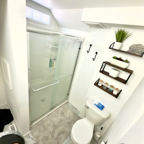 Building Photo - 2833 S 128th St