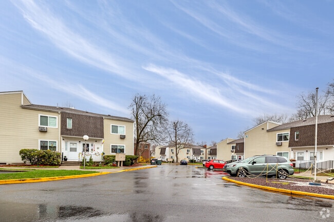 Building Photo - Middlewood Apartments