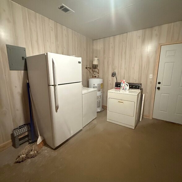 Building Photo - 4752 Pecanwood Pl