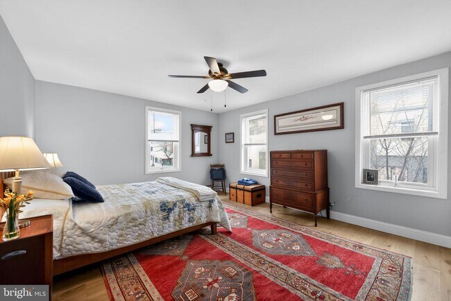 Building Photo - 2100 E Dauphin St