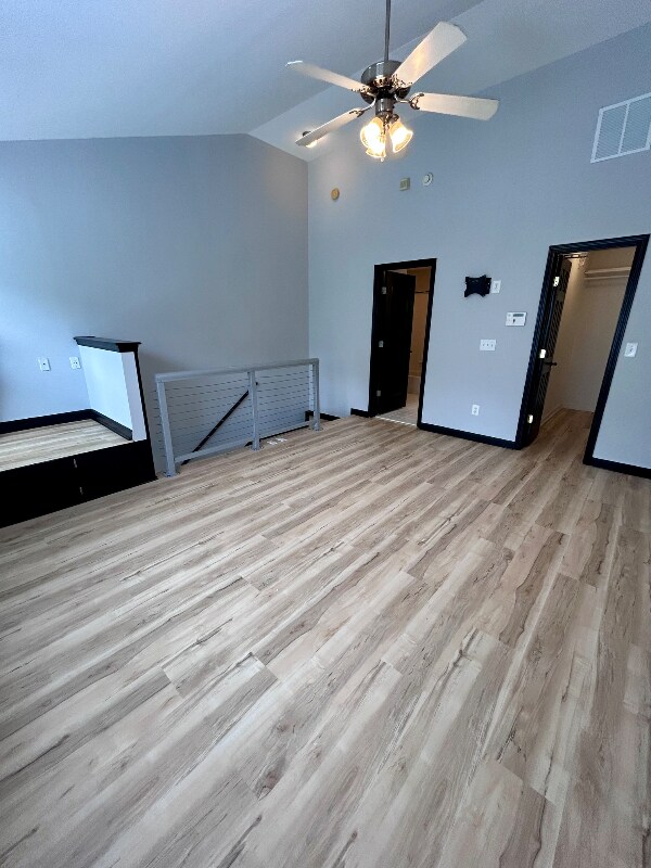 Building Photo - 1178 Village Ct SE