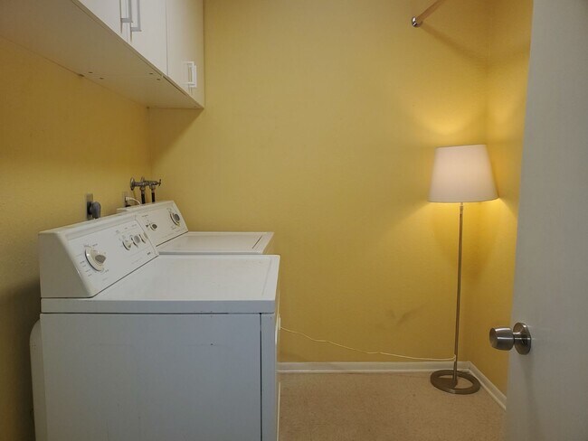 Building Photo - 6780 Mission Gorge Rd