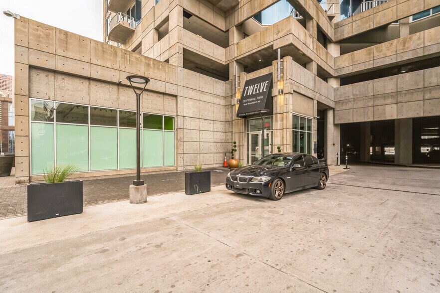 Building Photo - 400 W Peachtree St NW