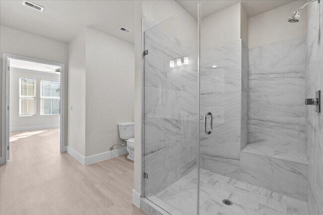 Building Photo - 540 Hobbs Rd