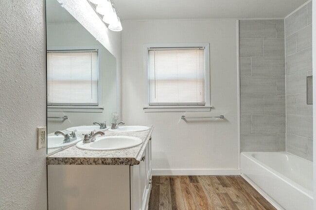 Building Photo - 2430 30th St