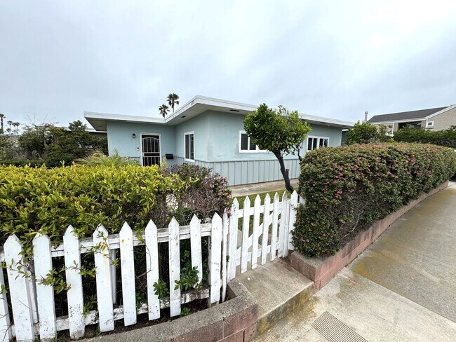 Primary Photo - Pierpont Beach Home