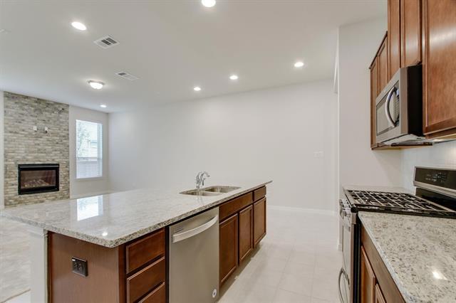 Building Photo - 17713 Coralberry Dr