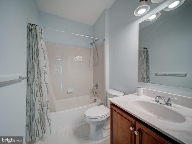 Building Photo - 43320 Barnstead Dr
