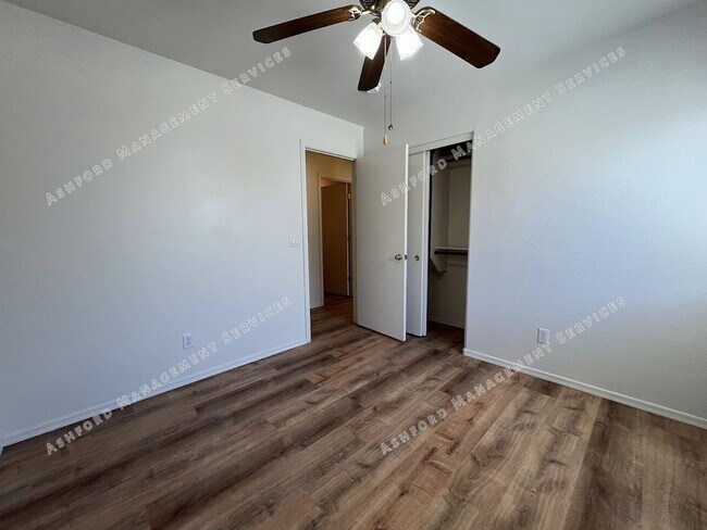 Building Photo - BEAUTIFUL 3 BEDROOM 2 BATHROOM HOME IN GOODYEAR