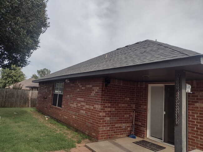 Building Photo - 12313 SW 11th St