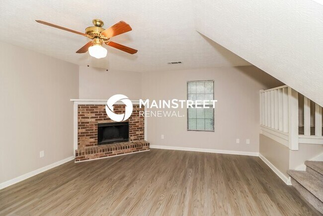 Building Photo - 3 Bedroom Pet-Friendly Home in Decatur, GA with Main Street Renewal