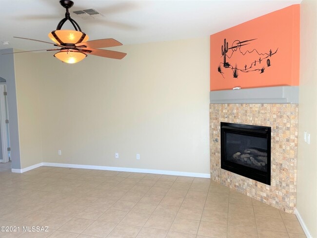 Building Photo - 5579 W Dove Loft Dr