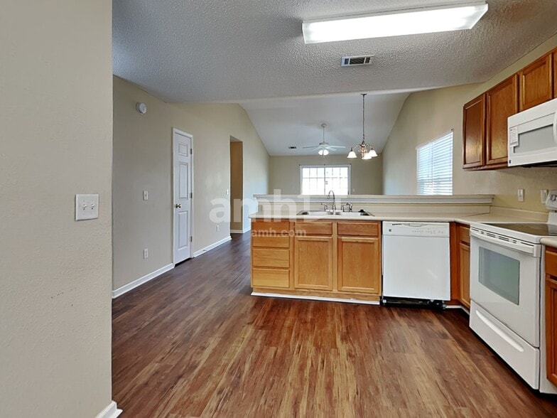 Building Photo - 64 Cordage Cir