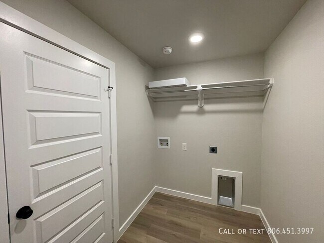Building Photo - 3020 140th St