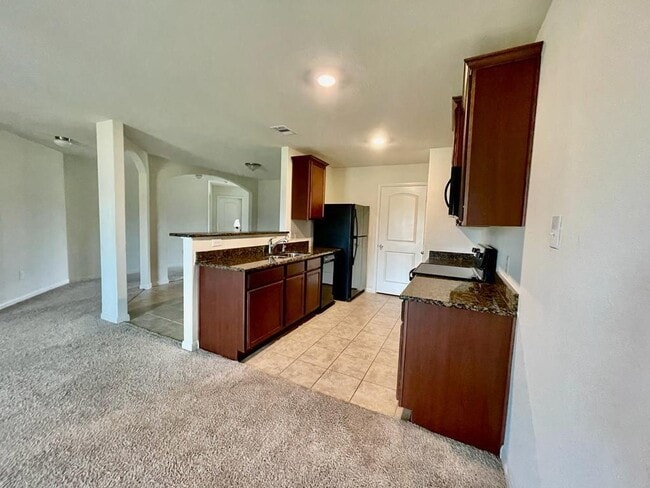 Building Photo - 22610 Cloverland Field Dr
