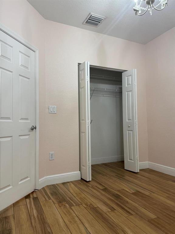 Building Photo - 6639 Hidden Cove Dr