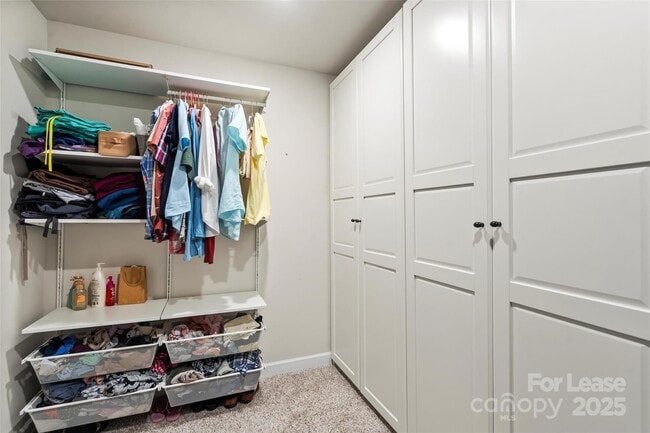 Building Photo - 613 Cedar Knoll Cir